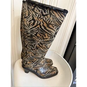 Dav Women's Tiger Print Rubber Block Heel Tall Rain Boots Tan Black Size 8